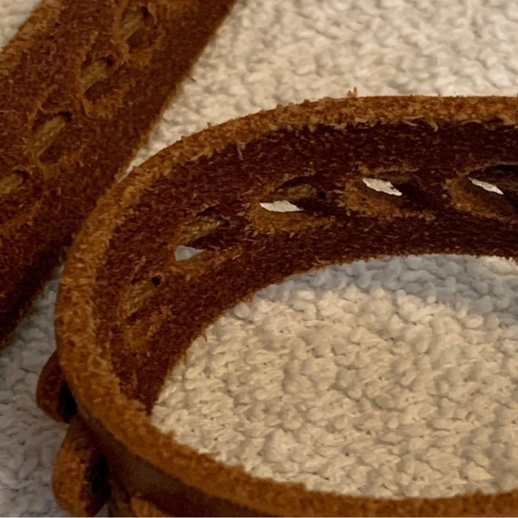 Women’s Genuine Leather Skinny Boho Belt Brass Dot Detail Buckle Small 36” - Picture 7 of 12